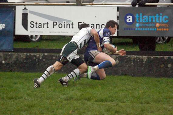 Unbeaten Kings toppled by students