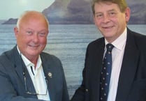 Dartmouth RNLI fundraising chairman steps down