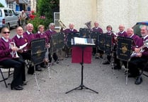 See where you can catch Kingsbridge Silver Band as they spread Xmas cheer this year