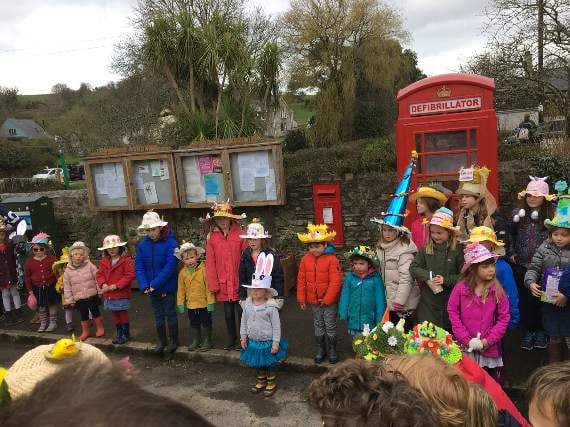 Easter fete raises almost £2,000 for church with record numbers for bonnet parade