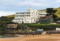 Island hotel plans new extension