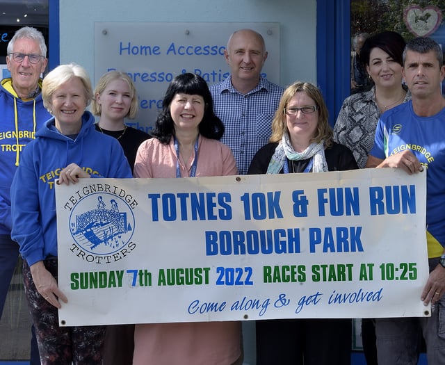 Landmark prizes for annual 10K race