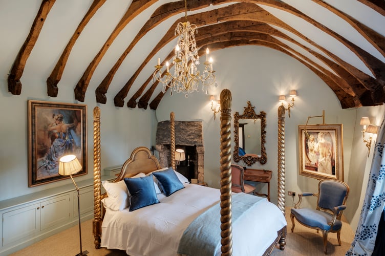 John Davis manor bedroom