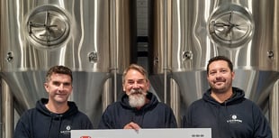 Salcombe Brewery Co. donates over £2000 to The Seahorse Trust