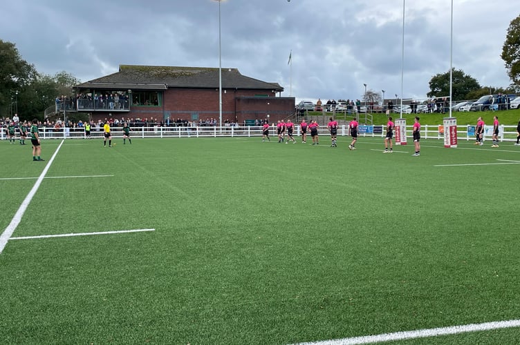 Ivybridge fly-half Matthew Grieveson kicking three points for his side