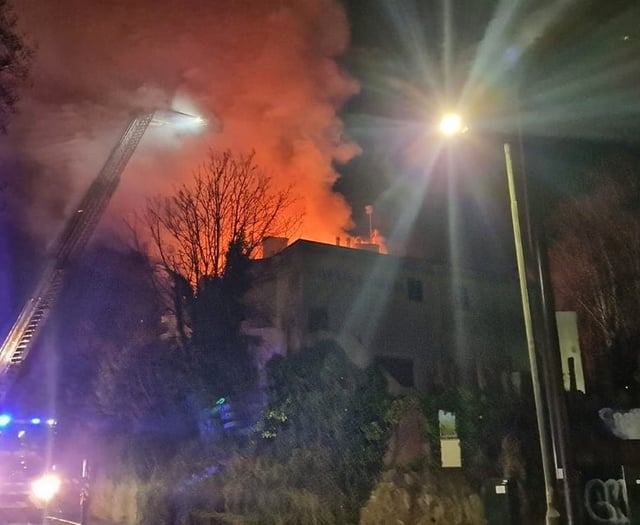 South Hams firefighters tackle hotel blaze