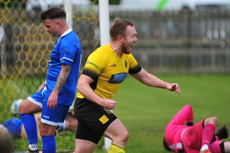 South Devon League football. Dartmouth Cup action from Buckland Athletic 2nds versus Paignton Saints 1st. A 2-1 win for Buckland. Buckland's first goal.