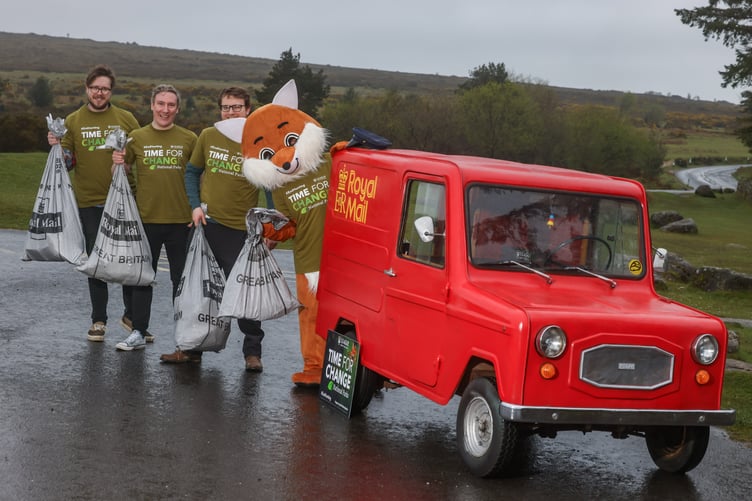 More than 10,000 postcards were delivered by ‘Foxie Postie’ as part of an anti-trail hunt campaign led by the  League Against Cruel Sports