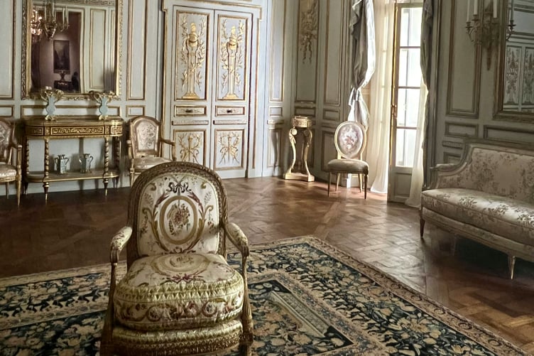 bridgerton interiors