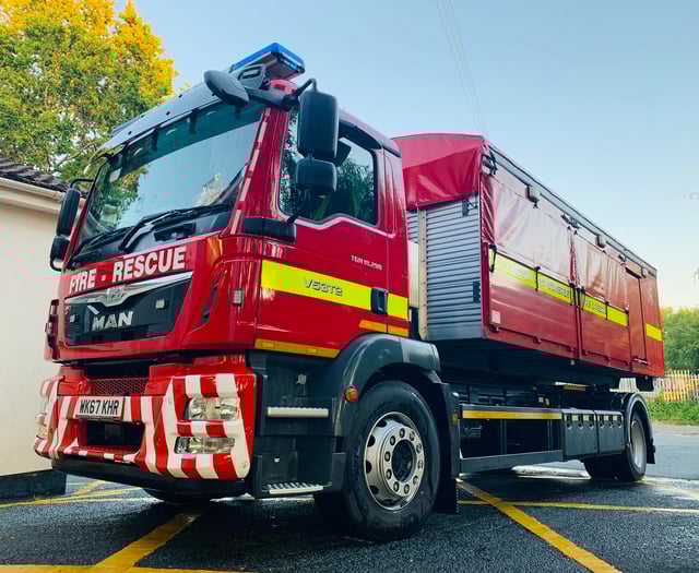 Emergency services in Ivybridge rescue victim after plunging down bank