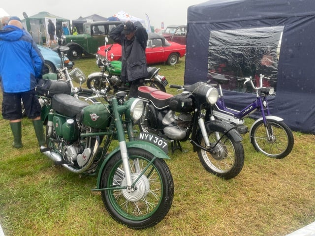 Vintage motorbikes - Yealmpton Show 2024