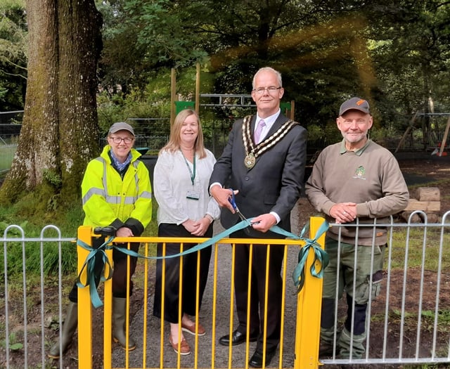 Ivybridge Mayor opens Victoria Park Play Area