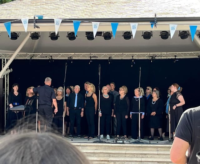 Kingsbridge New Bandstand Gets Thumbs Up