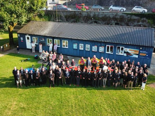 Dart RNLI take part in photo moment to mark 200th anniversary