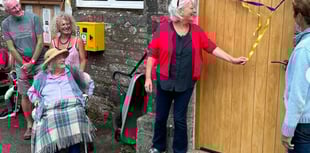 Long-standing Garden Club Show attracts newly-elected MP