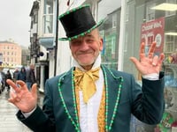 Totnes legend Graham to have his portrait painted