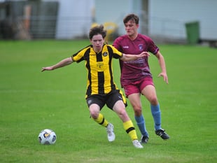 Beesands get off the mark 