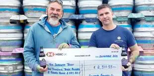Salcombe Brewery makes another donation to the Seahorse Trust