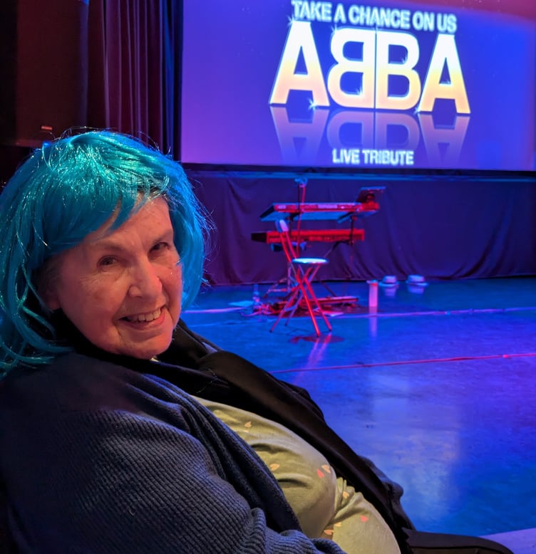 Angela enjoyed a night out to watch an ABBA tribute show in Dartmouth