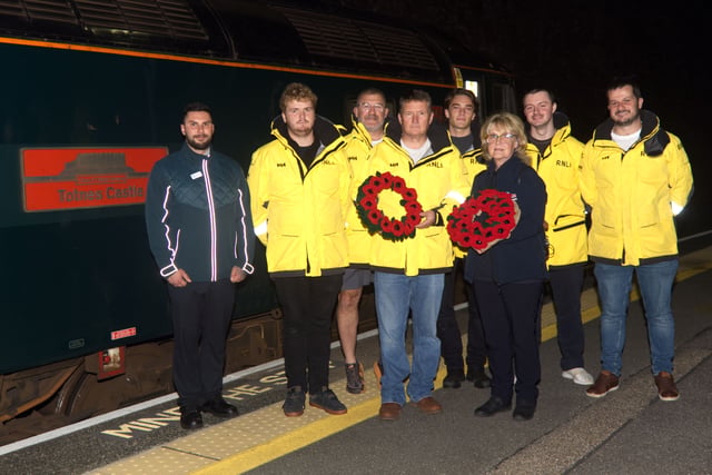 Military veteran RNLI volunteers in GWR Poppies to Paddington service