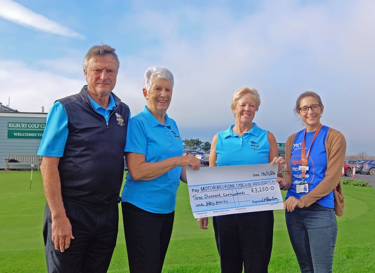 Bigbury GC raised £3250