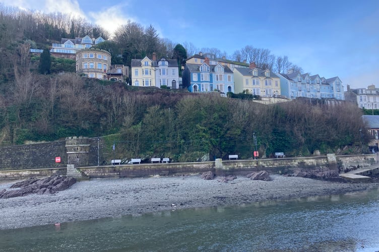 Houses with a view at West Looe