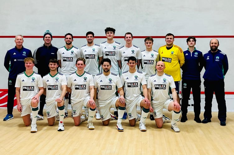 Ashmoor HC Super Sixes team