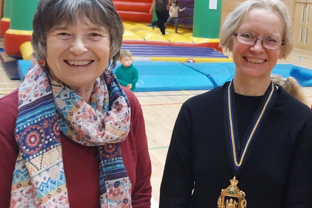 Supporting vulnerable residents with community cash boost