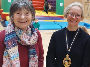 Supporting vulnerable residents with community cash boost