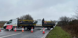 Crash causes traffic chaos on Roborough Down road 