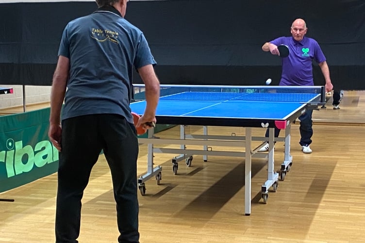 Steve Cooper (Dawlish Renegades) v Ivor Copley (NA Harriers)