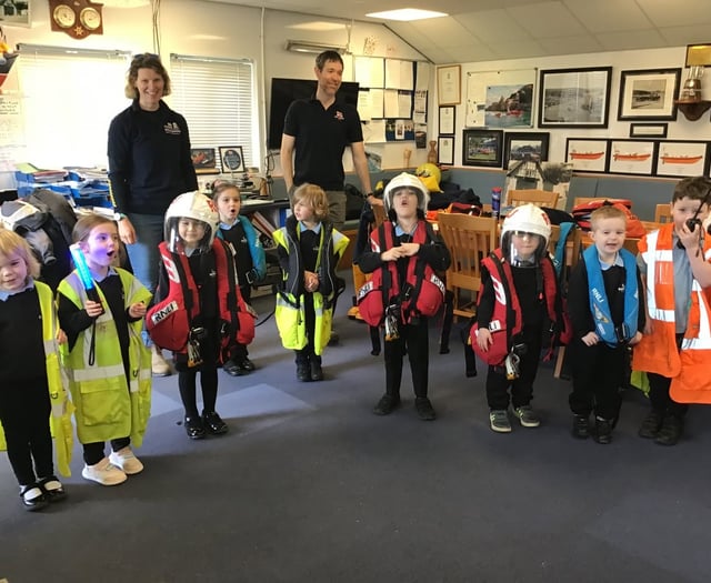 Dartmouth Academy reception class visits lifeboat station