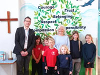 Harbertonford Primary School welcomes Caroline Voaden MP 