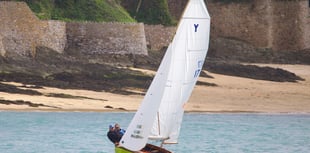 Yawls 17 and 187 go toe-to-toe