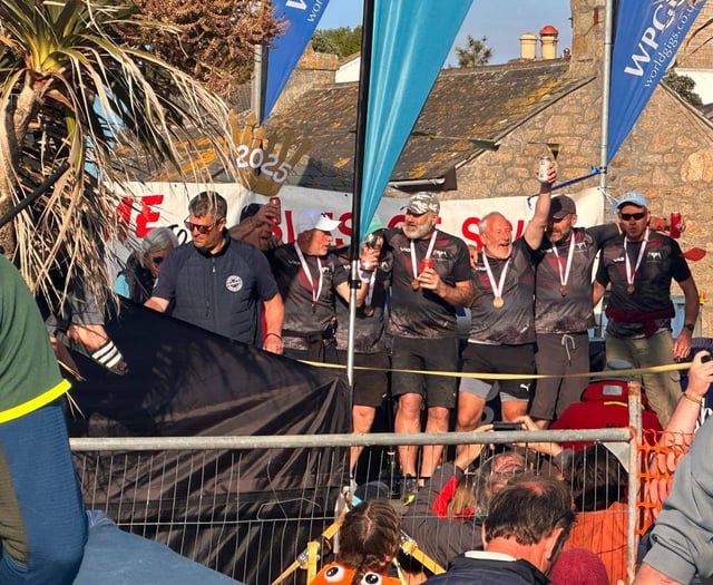 Dart gig club makes mark at Scillies
