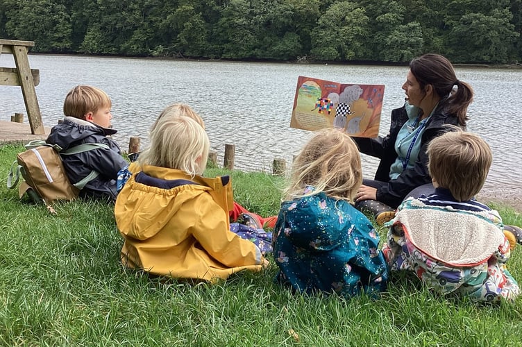 Curiosity blooms: Harbertonford pupils get hands-on with science and storytelling in their cosy, creative classrooms. - Link Academy 