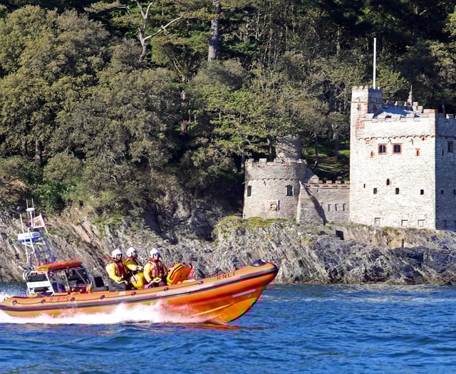 Dart Lifeboat rescues two stricken yachts in one day