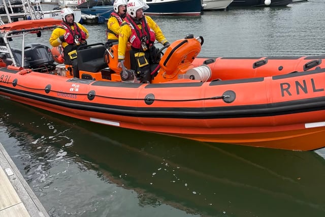 Dart RNLI aids yacht in distress near Compass Cove