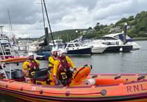 Dart RNLI helps yacht in difficulty