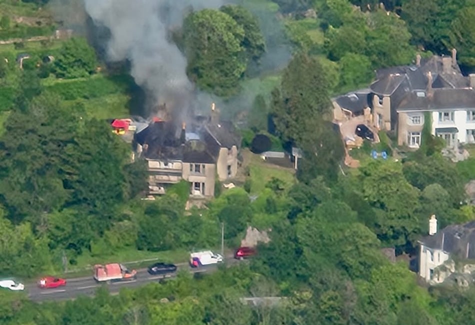 Fire severely damages two homes in Totnes: Major crew response