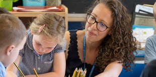 Kingsbridge Primary’s early years team wins National Teaching Award