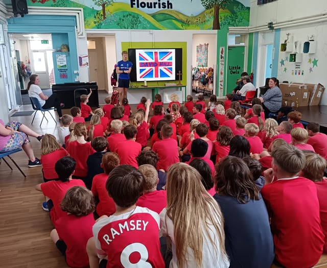 David Hill inspires at Harbertonford Primary
