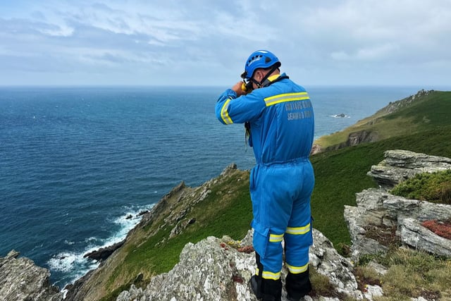 Call to rescue kayaker at Bolberry by Kingsbridge Coastguard Team