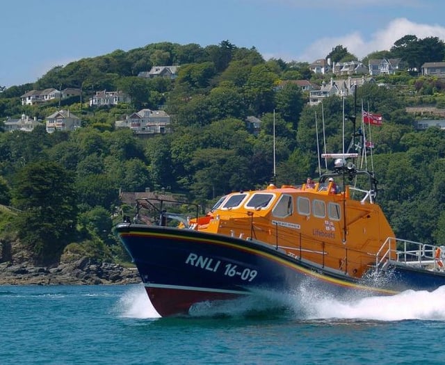 RNLI Salcombe crew reach new heights with recent qualifications