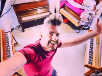 Totnes musician reviving the British pub singalong