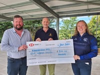 Pavers Ltd's £500 boost for Kingsbridge RFC