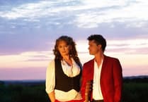Folk duo mark 30th year with album and Ivybridge gig