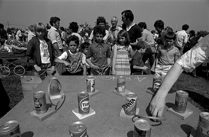 Malborough Carnival 1977/78
Hoopla stall