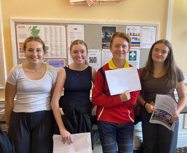 Totnes Students Shine at Kennicott