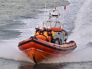 Dart RNLI rescue yacht crew stranded by engine failure